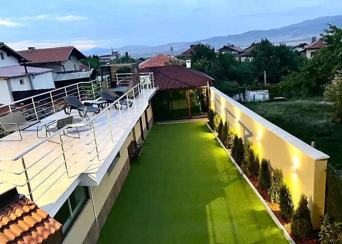 Forest Oasis Free Parking 3*