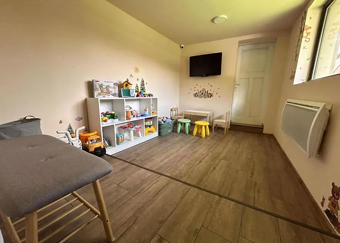 Forest Oasis Free Parking